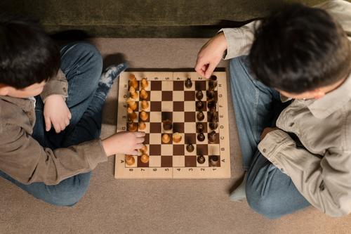 Jogando xadrez