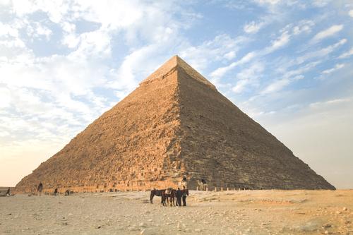 A grande pirâmide de Gizé