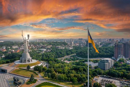 Kyiv ao pôr do sol
