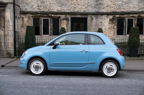 Fiat 500 azul