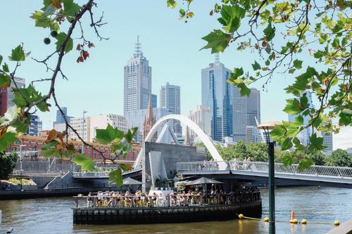 Floating bar over the river, Melbourne