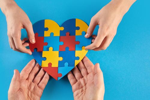 Autismo - puzzle con corazón