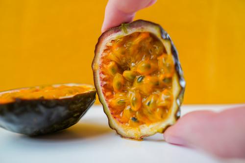 Halbierte Passionsfrucht
