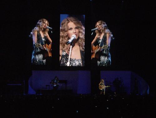 Taylor Swift - Fearless Tour