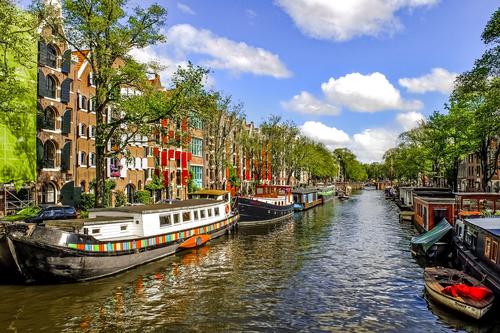 Canal en Ámsterdam