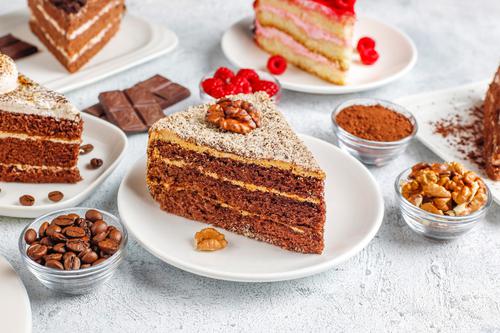 Chocolate and nuts cake